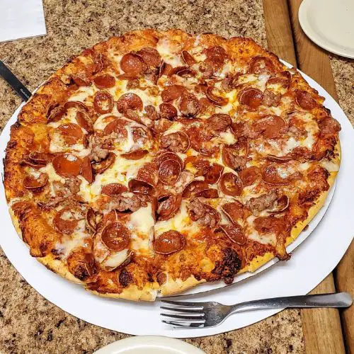 Best Pizza in Columbus: Tommy's Pizza